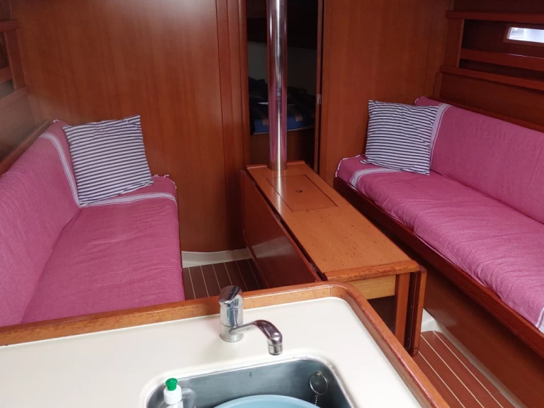 Huur een Dufour Dufour 325 Grand Large in La Trinité-sur-Mer