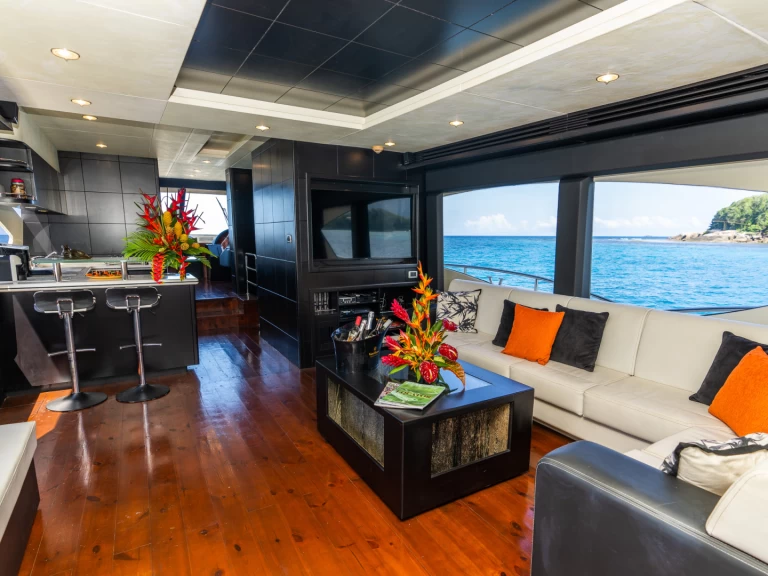 Verhuur Jacht DURETTI met vaarbewijs