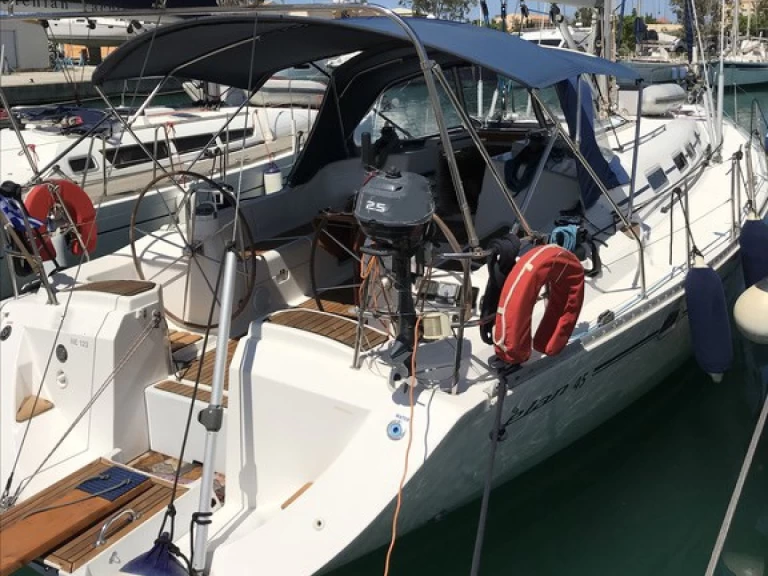 Huur een Elan Elan 45 in Vlycho