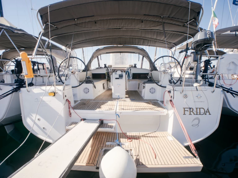 Bootverhuur Olbia goedkoop Sun Odyssey 490