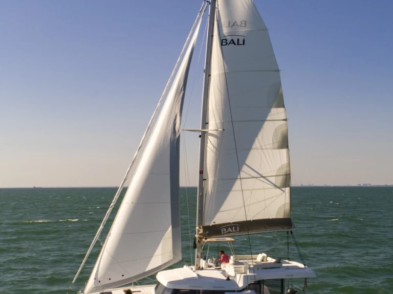 Verhuur Catamaran Bali met vaarbewijs