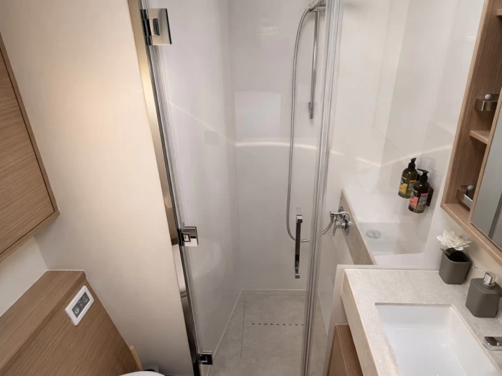 Jachthuur in Kaštela - Lagoon Lagoon 60 via SamBoat