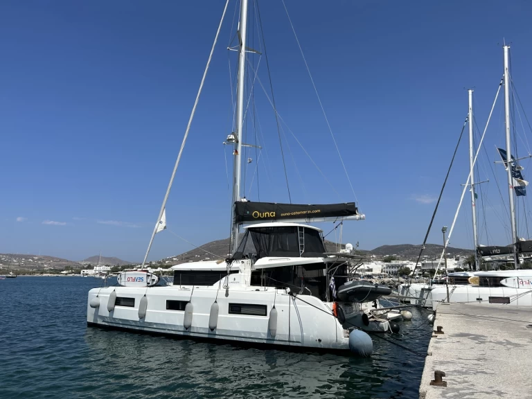 Verhuur Catamaran Lagoon met vaarbewijs