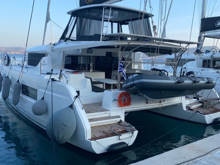 Catamaran te huur in Paros (Eiland) voor de beste prijs