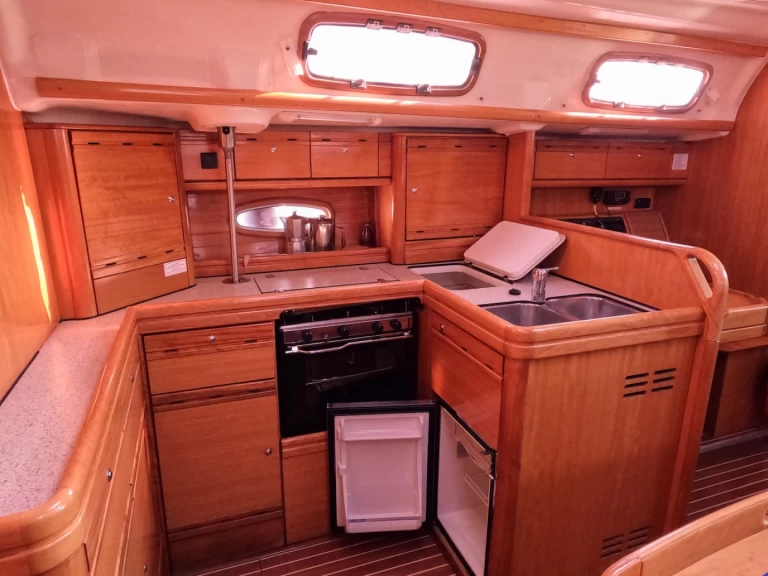 Bootverhuur Izola goedkoop Bavaria 50 Cruiser