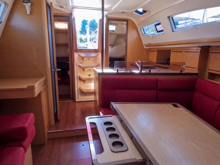 Bootverhuur Elan Impression 394 in Izola via SamBoat