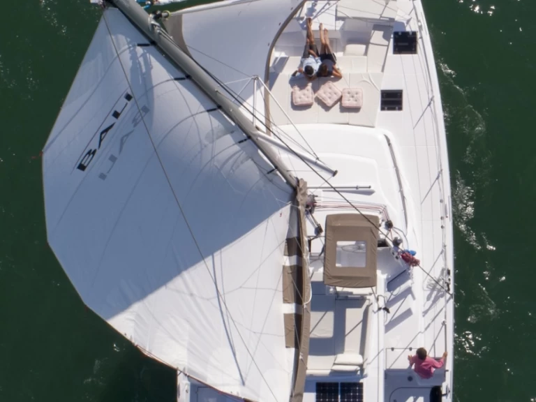 Catamaran te huur in Pirovac voor de beste prijs