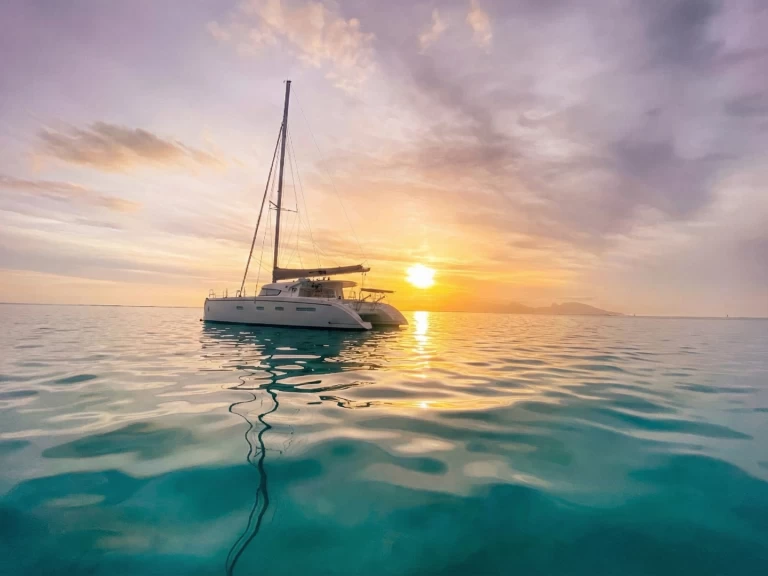 Verhuur Catamaran in Athene - Lagoon Lagoon 42