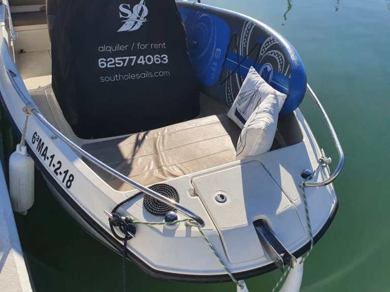 Quicksilver Activ 555 Open te huur van particulier of professional in Estepona