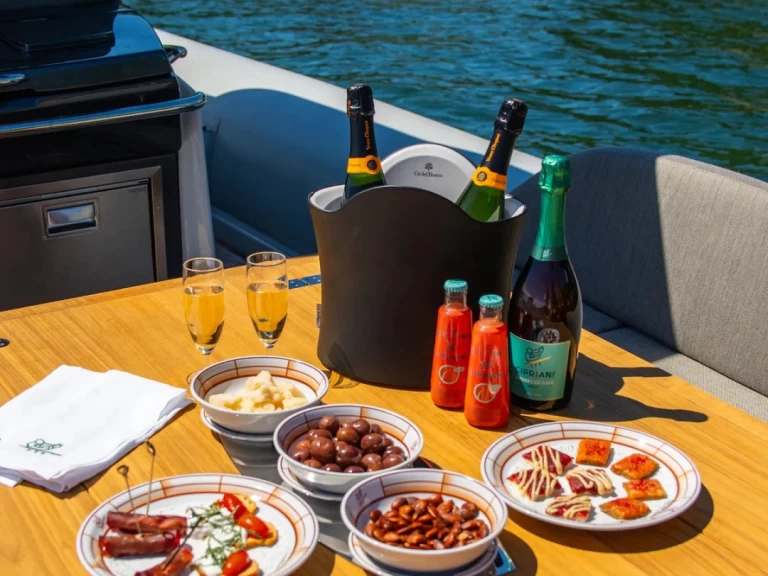 Huur Motorboot met of zonder schipper Sacs in Phuket