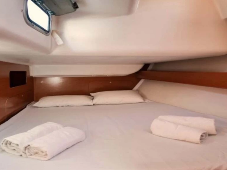 Verhuur Zeilboot Bénéteau met vaarbewijs