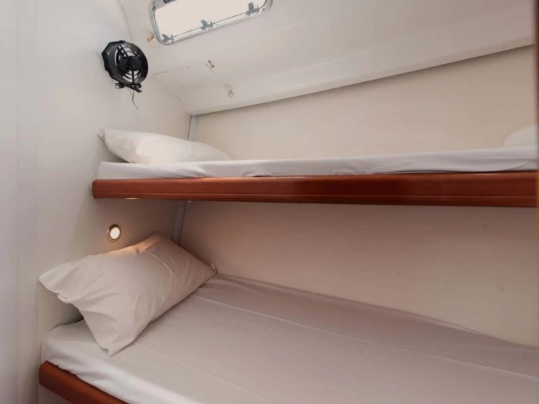 Bénéteau Cyclades 43.4 te huur van particulier of professional in Salamína