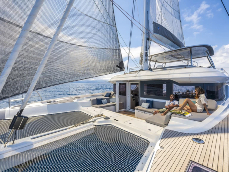 Huur een Lagoon Lagoon 60 in Kaštel Gomilica