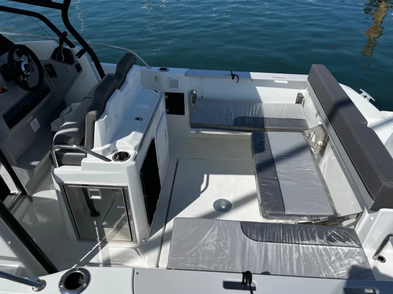 Motorboot te huur in La Forêt-Fouesnant voor de beste prijs