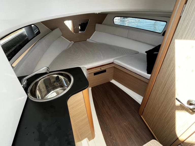 Jachthuur in La Forêt-Fouesnant - Jeanneau Cap Camarat 7.5 WA Serie 2 via SamBoat