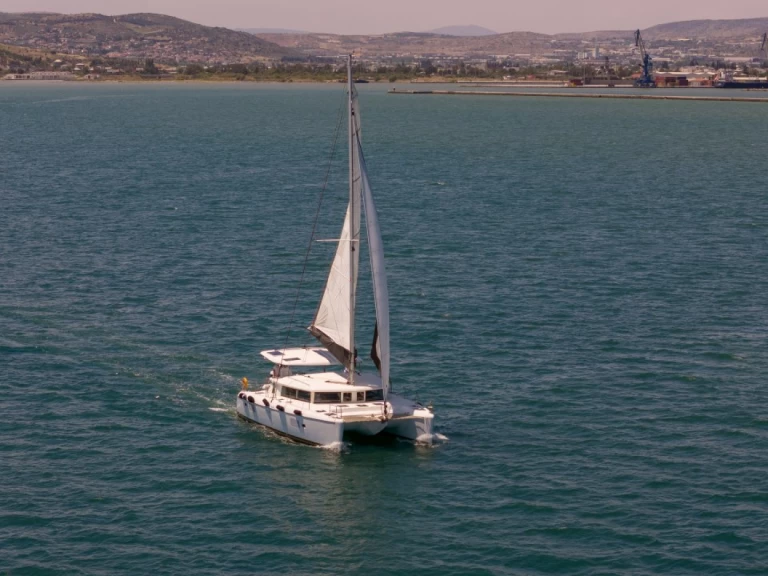 Verhuur Catamaran Lagoon met vaarbewijs