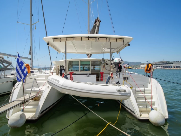 Catamaran te huur in Deme of Volos voor de beste prijs