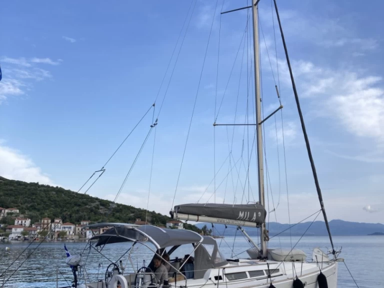 Jeanneau Sun Odyssey 42i te huur van particulier of professional in Deme of Volos