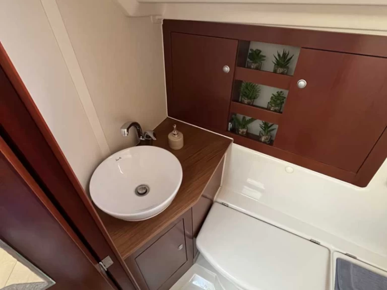 Bootverhuur Hanse Hanse 385 in Thessaloniki (City) via SamBoat