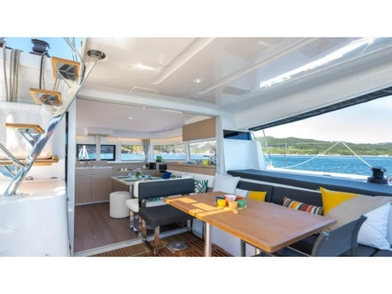 Lagoon Lagoon 43 - OWNER VERSION te huur van particulier of professional in Sukošan