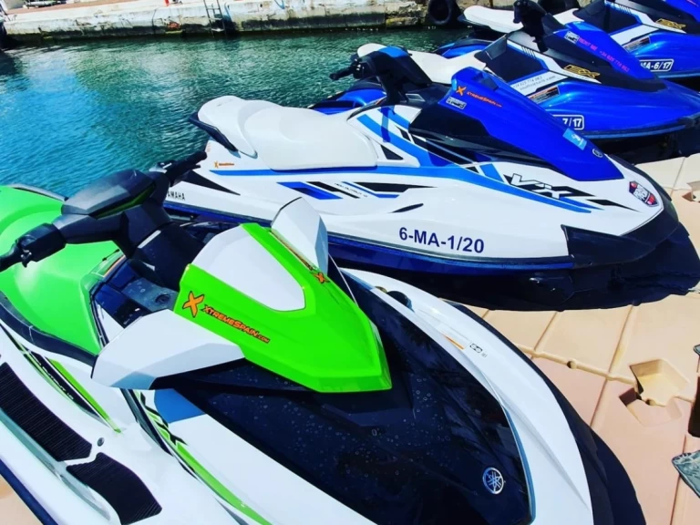 Huur Jet Ski met of zonder schipper Yamaha in Estepona
