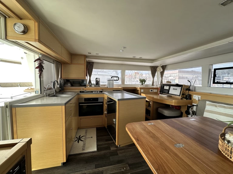 Lagoon Lagoon 450 Sport Top te huur van particulier of professional in Hyères