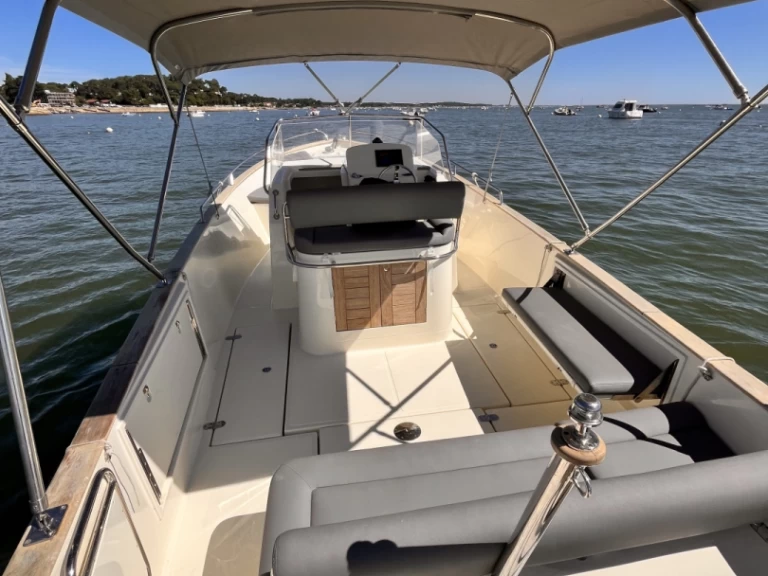 Verhuur Motorboot Rhea met vaarbewijs