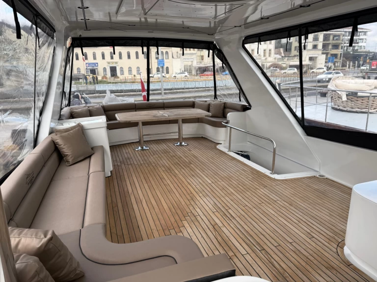 Custom Custom te huur van particulier of professional in Beşiktaş
