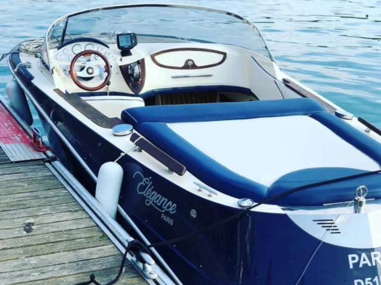 Quicksilver Classic 20 te huur van particulier of professional in Saint-Cloud