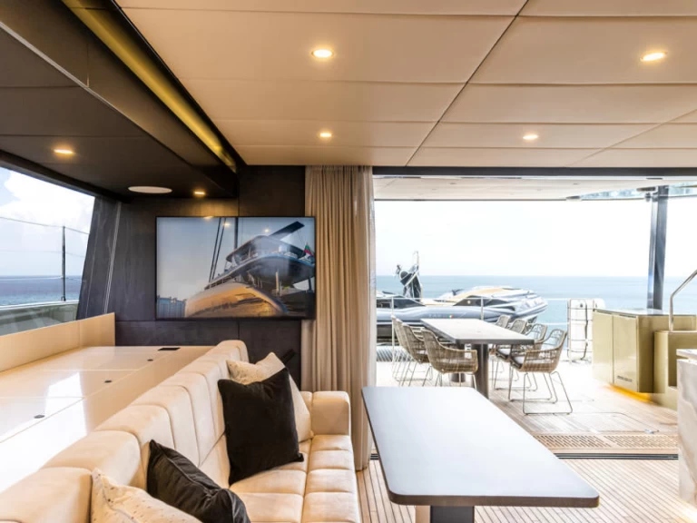 Verhuur Catamaran Sunreef met vaarbewijs