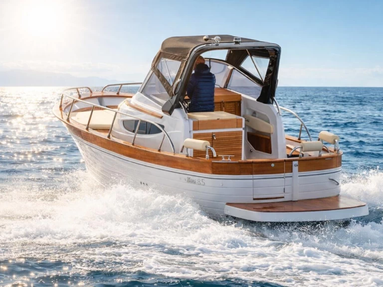 Motorboot te huur in Capri voor de beste prijs