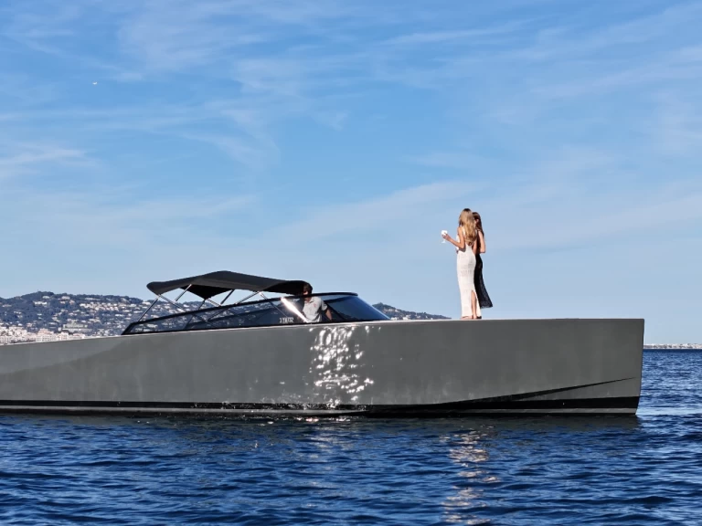 Huur Motorboot met of zonder schipper VanDutch in Cannes