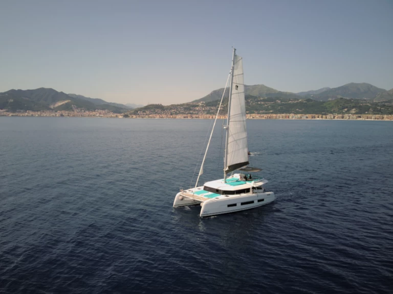 Jachthuur in Cecina - Dufour Dufour Catamarans 48 Sail via SamBoat