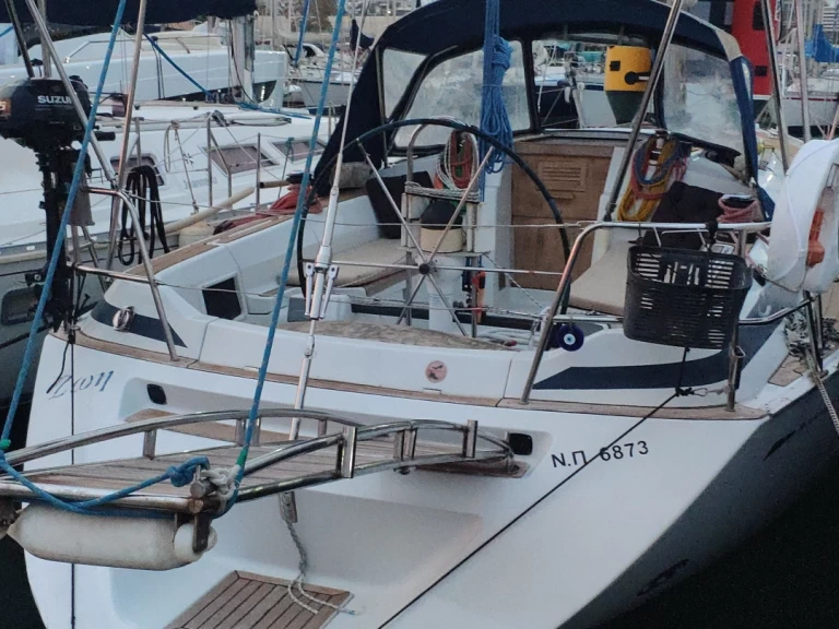 Bootverhuur Grand Soleil Grand Soleil 37 Race in Athene via SamBoat