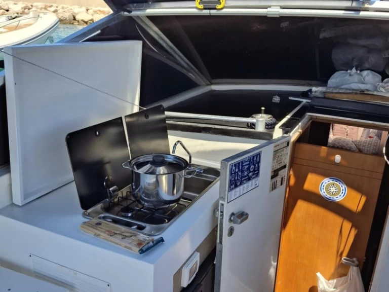 Bootverhuur Taranto goedkoop Mochi 40