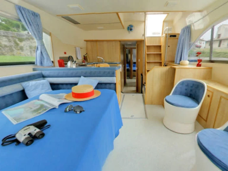 Verhuur Motorboot in Homps - Le Boat Salsa A