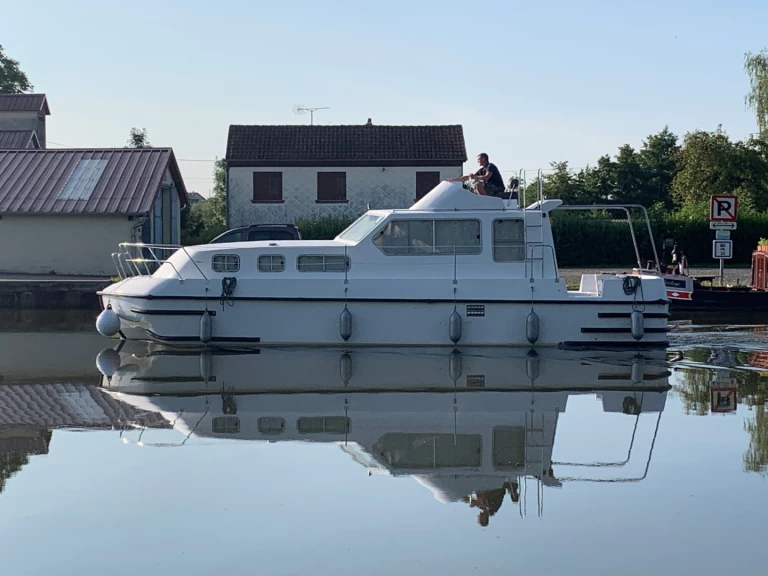 Jachthuur in Mittersheim - Triton Triton 1050 Fly via SamBoat