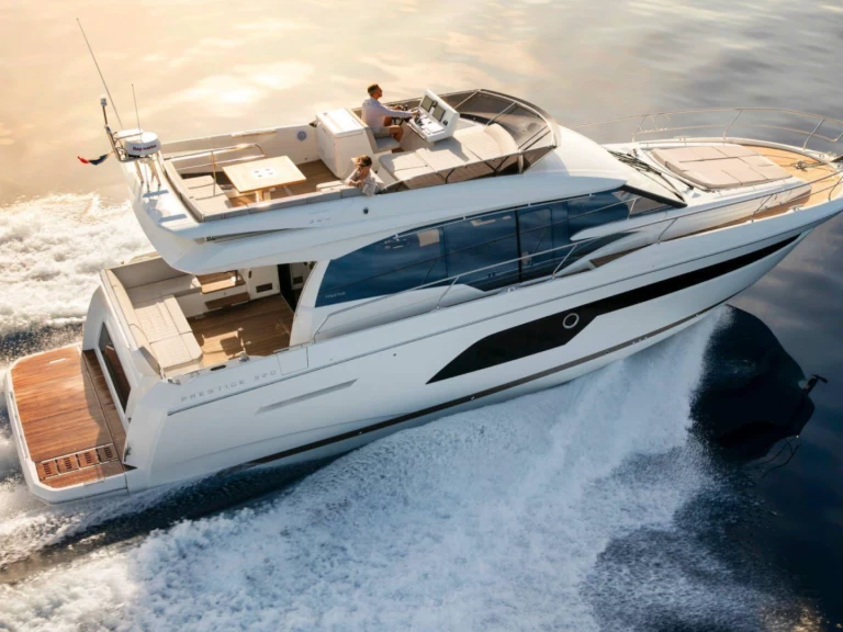 Huur Motorboot met of zonder schipper Prestige Yachts in Beaulieu-sur-Mer