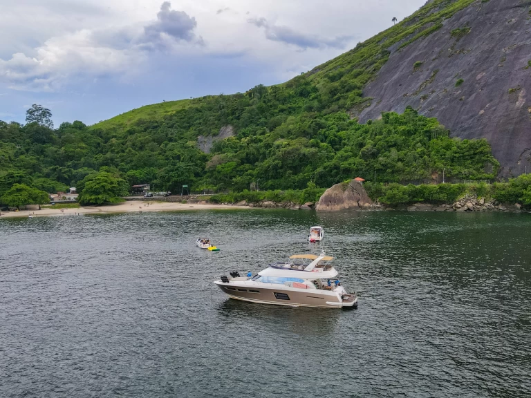 Jachthuur in Rio de Janeiro (state) - Prestige 60 flybridge via SamBoat