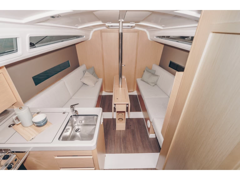 Huur Zeilboot met of zonder schipper Bénéteau in Barcelona