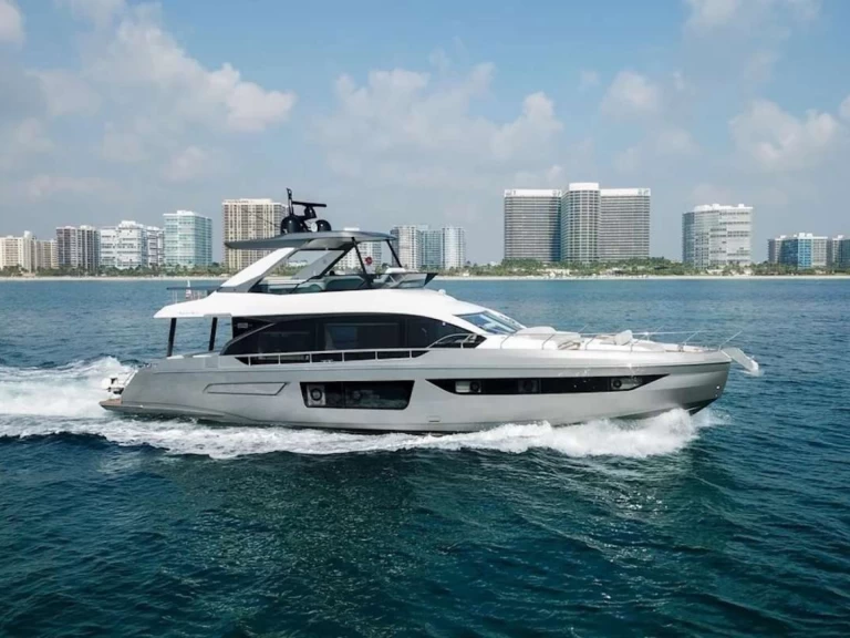 Verhuur Jacht in Miami - Azimut Spysea