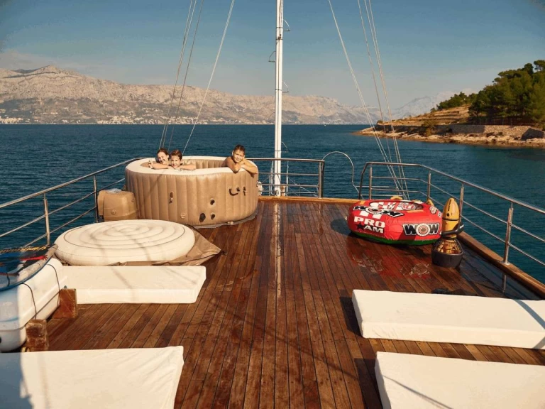 Bootverhuur  Custom Built Aluminum Cutter TREBENNA in Kroatië via SamBoat