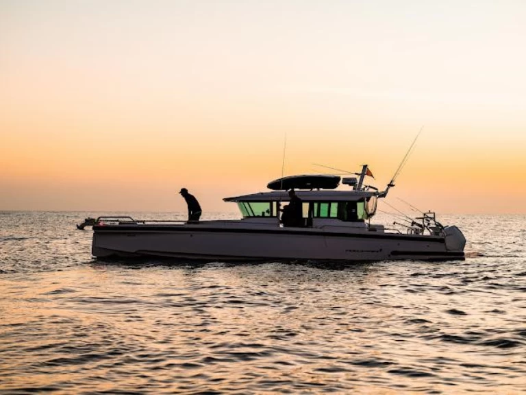 Axopar Axopar 37 XC Cross Cabin te huur van particulier of professional in Valletta