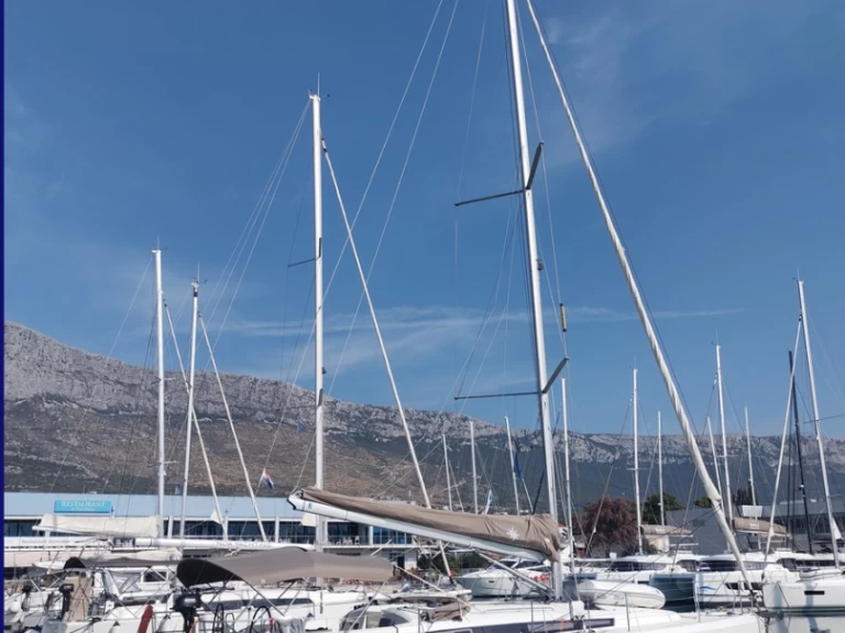 Zeilboot te huur in Split voor de beste prijs