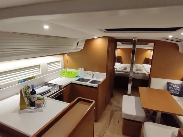Bootverhuur Split goedkoop Sun Odyssey 440