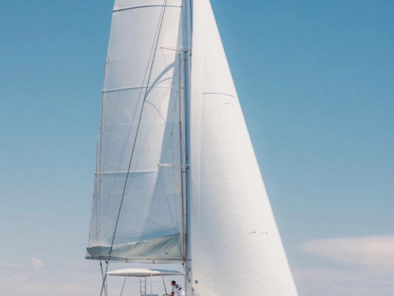 Huur een Lagoon Lagoon 46 Iconic in Nisida