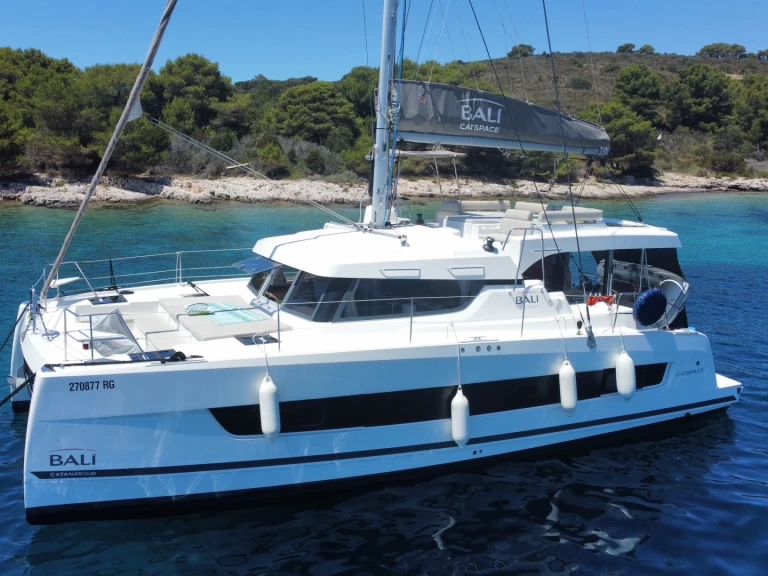 Jachthuur in Rogoznica - Bali Bali Catspace Voile via SamBoat