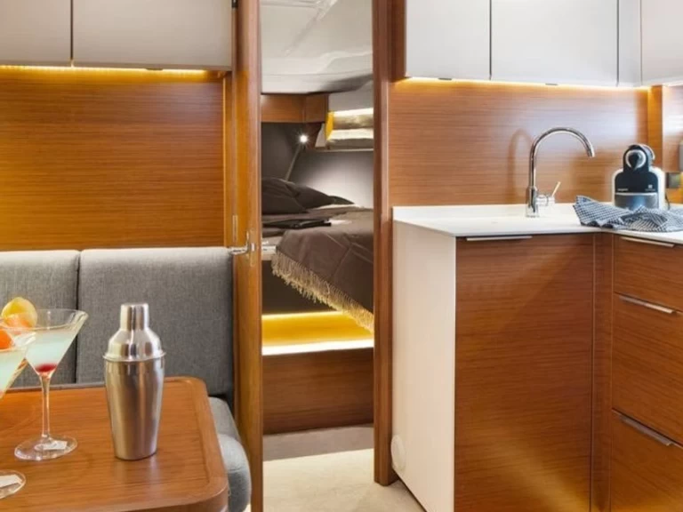 Huur een Bavaria Bavaria Sport 360 Open in El Toro