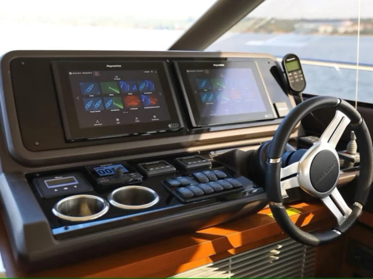 Jeanneau Prestige 520 Flybridge - 3 + 1 cab. te huur van particulier of professional in Split