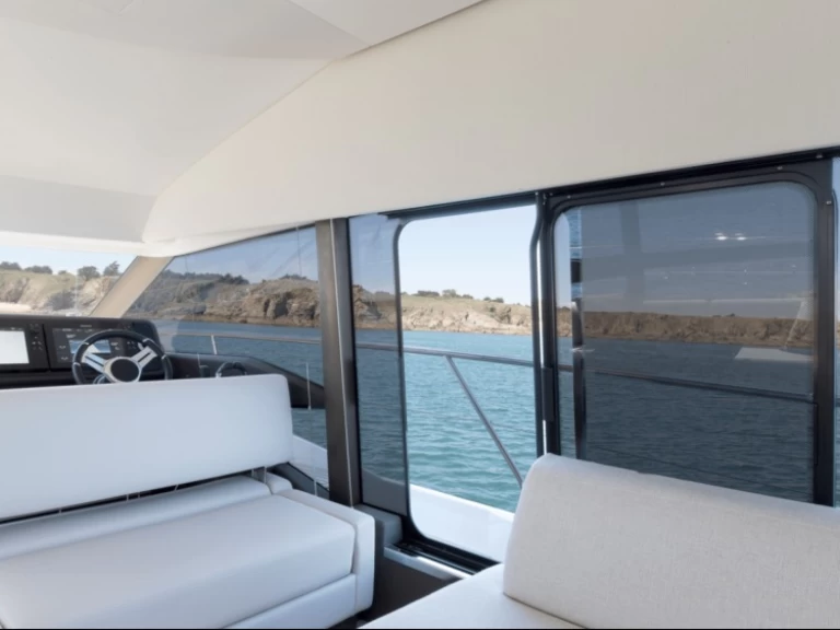 Jachthuur in Split - Jeanneau Prestige 520 Flybridge - 3 + 1 cab. via SamBoat
